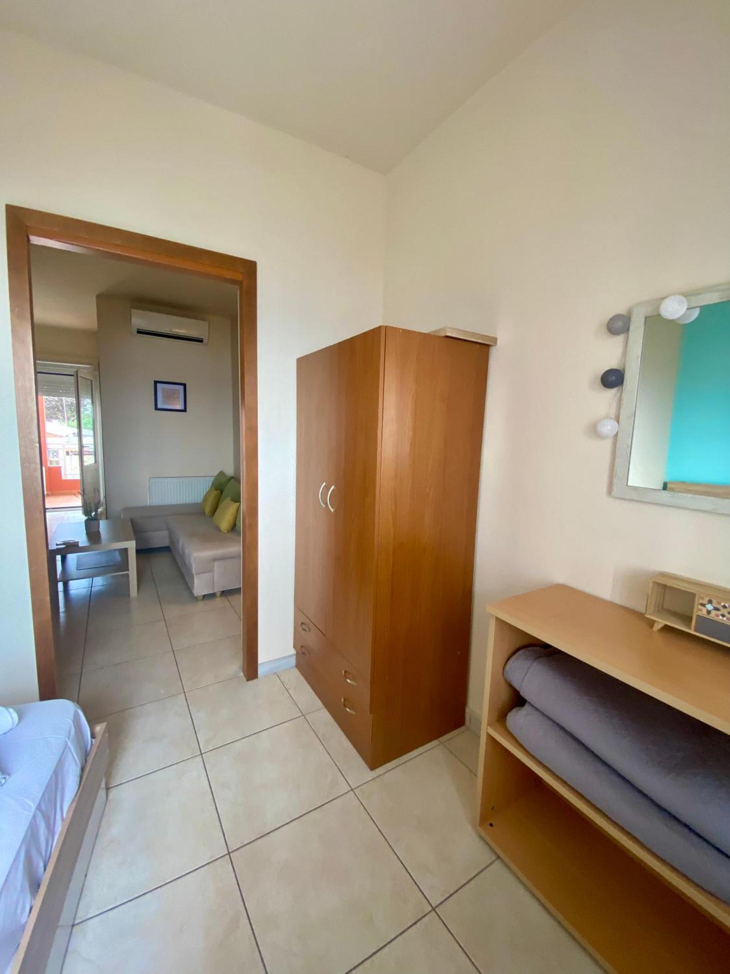 Zisis Apartments No3 カヴァラ エクステリア 写真