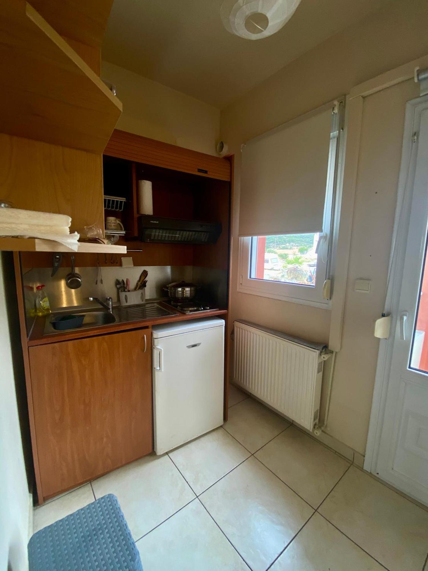 Zisis Apartments No3 カヴァラ エクステリア 写真